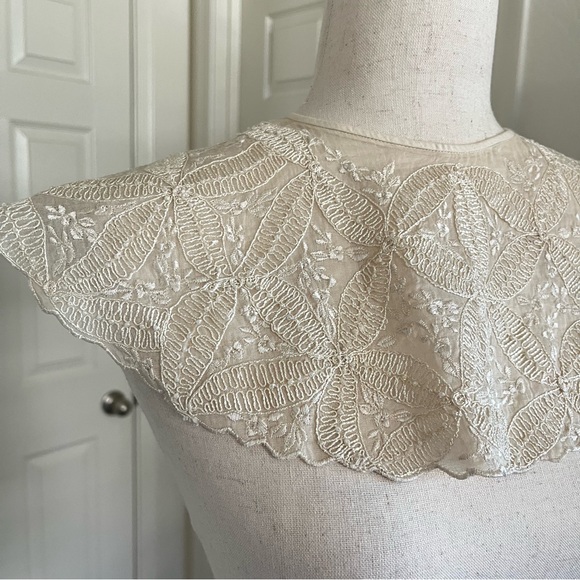Cream Lace Beaded Embroidered Collar Accessory - Picture 2 of 8